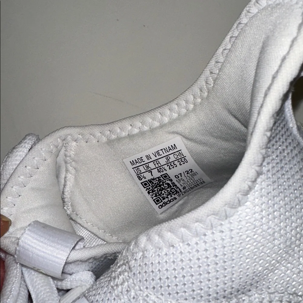 New Adidas White Cloudfoam Women’s Athletic Sneakers. Size 8.5. - Picture 8 of 8